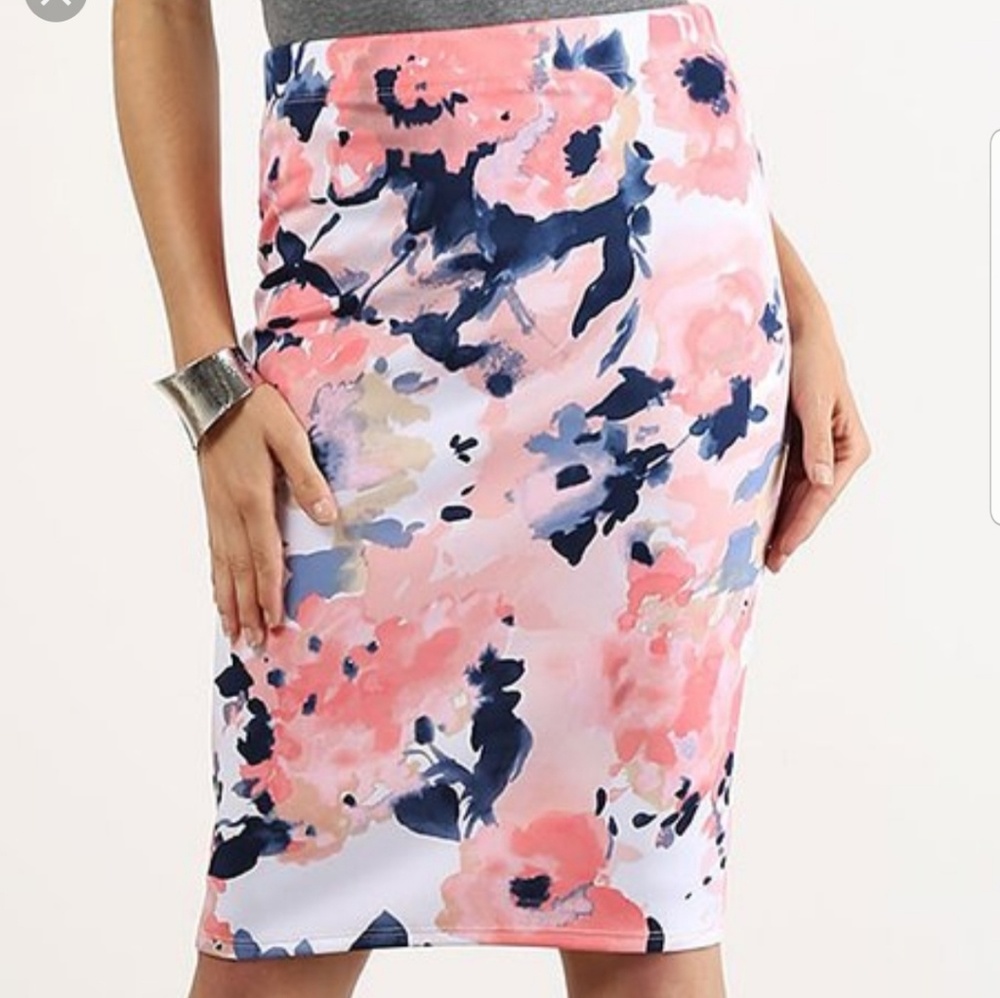 Lara Fashion | Watercolor Floral Pencil Skirt